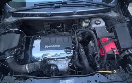 Opel Astra J, 2011 год, 720 000 рублей, 10 фотография