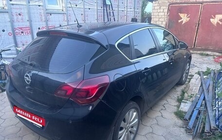 Opel Astra J, 2011 год, 720 000 рублей, 3 фотография