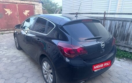 Opel Astra J, 2011 год, 720 000 рублей, 4 фотография