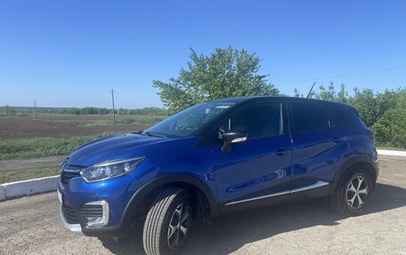 Renault Kaptur I рестайлинг, 2020 год, 1 550 000 рублей, 3 фотография
