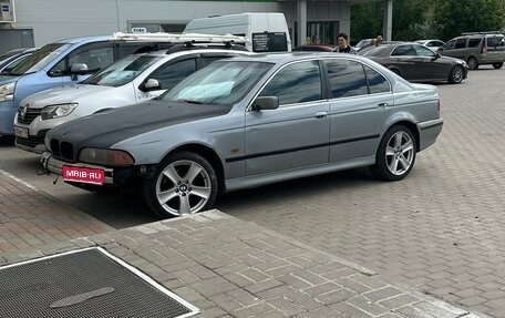 BMW 5 серия, 1998 год, 300 000 рублей, 1 фотография