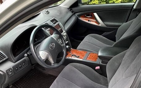 Toyota Camry, 2010 год, 1 250 000 рублей, 4 фотография