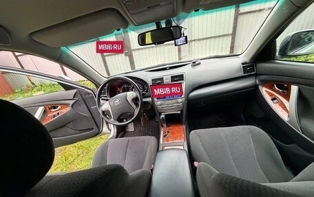 Toyota Camry, 2010 год, 1 250 000 рублей, 5 фотография