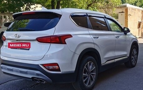 Hyundai Santa Fe IV, 2019 год, 3 200 000 рублей, 2 фотография