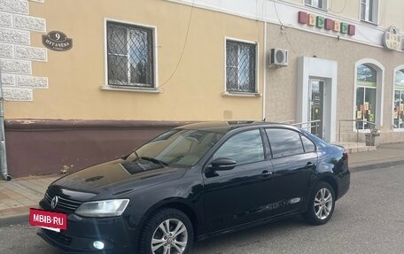 Volkswagen Jetta VI, 2011 год, 890 000 рублей, 6 фотография