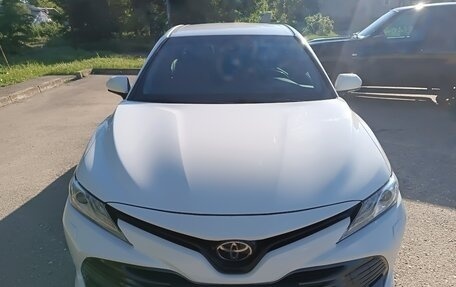 Toyota Camry, 2018 год, 3 150 000 рублей, 1 фотография