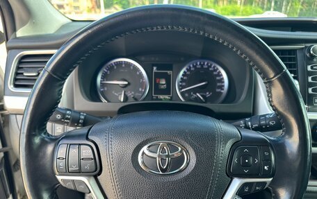 Toyota Highlander III, 2019 год, 3 850 000 рублей, 4 фотография