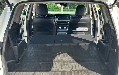 Toyota Highlander III, 2019 год, 3 850 000 рублей, 13 фотография