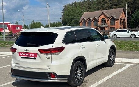 Toyota Highlander III, 2019 год, 3 850 000 рублей, 20 фотография