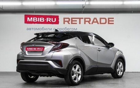 Toyota C-HR I рестайлинг, 2018 год, 2 599 000 рублей, 6 фотография