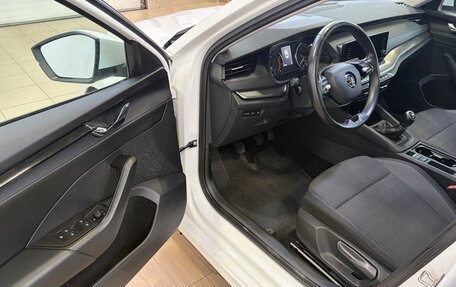 Skoda Octavia IV, 2021 год, 2 399 000 рублей, 10 фотография