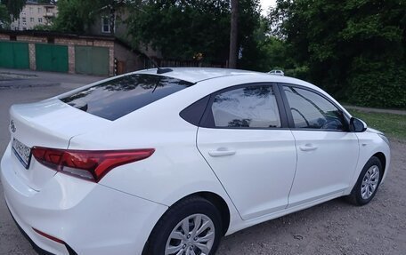 Hyundai Solaris II рестайлинг, 2017 год, 589 000 рублей, 4 фотография