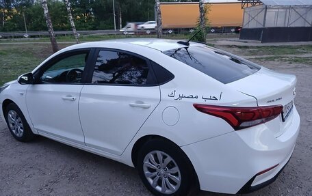 Hyundai Solaris II рестайлинг, 2017 год, 589 000 рублей, 2 фотография
