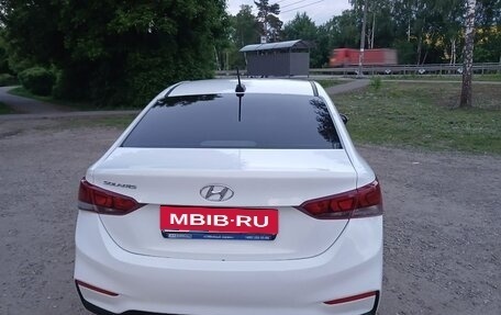 Hyundai Solaris II рестайлинг, 2017 год, 589 000 рублей, 3 фотография