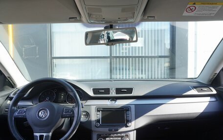 Volkswagen Passat B7, 2011 год, 895 000 рублей, 12 фотография
