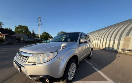 Subaru Forester, 2011 год, 1 350 000 рублей, 2 фотография