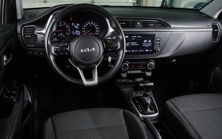 KIA Rio IV, 2021 год, 1 644 000 рублей, 6 фотография