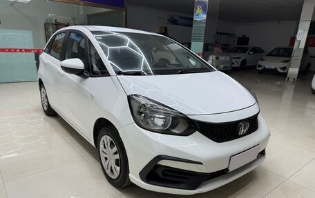 Honda Fit, 2021 год, 950 000 рублей, 3 фотография