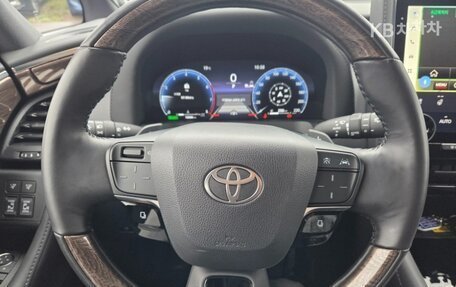 Toyota Alphard, 2024 год, 10 590 000 рублей, 7 фотография