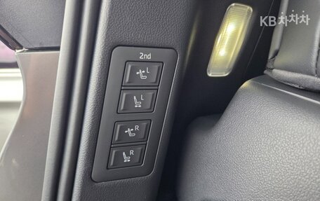 Toyota Alphard, 2024 год, 10 590 000 рублей, 25 фотография