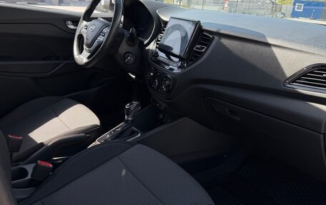 Hyundai Solaris II рестайлинг, 2021 год, 1 030 000 рублей, 10 фотография