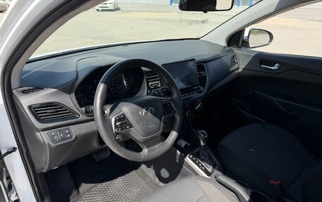 Hyundai Solaris II рестайлинг, 2021 год, 1 030 000 рублей, 11 фотография