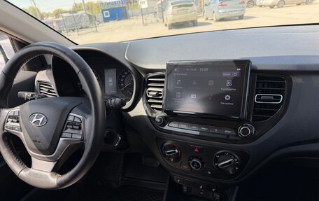 Hyundai Solaris II рестайлинг, 2021 год, 1 030 000 рублей, 14 фотография