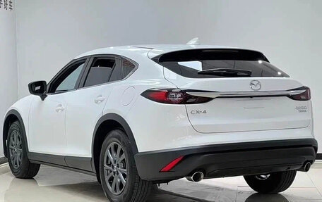 Mazda CX-4, 2021 год, 1 660 000 рублей, 6 фотография