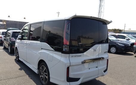 Honda Stepwgn IV, 2021 год, 2 600 000 рублей, 9 фотография