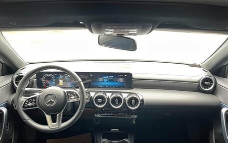 Mercedes-Benz A-Класс, 2022 год, 1 650 000 рублей, 5 фотография