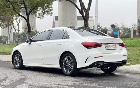 Mercedes-Benz A-Класс, 2022 год, 1 650 000 рублей, 13 фотография