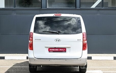 Hyundai H-1 II рестайлинг, 2019 год, 2 679 000 рублей, 4 фотография