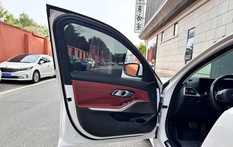 BMW 3 серия, 2023 год, 2 833 000 рублей, 14 фотография