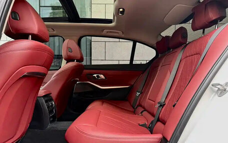 BMW 3 серия, 2023 год, 2 833 000 рублей, 15 фотография