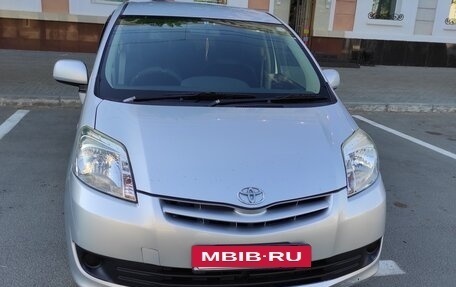 Toyota Passo Sette, 2009 год, 795 000 рублей, 2 фотография