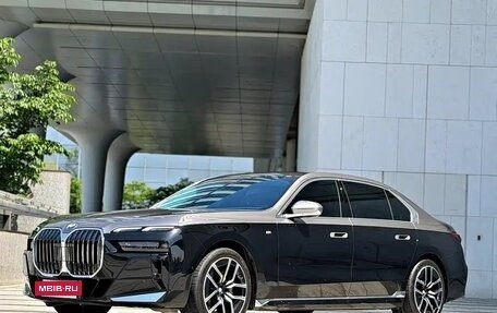 BMW 7 серия, 2023 год, 11 000 000 рублей, 2 фотография