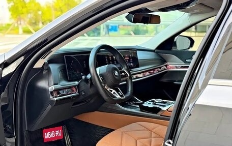 BMW 7 серия, 2023 год, 11 000 000 рублей, 9 фотография