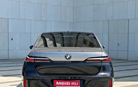 BMW 7 серия, 2023 год, 11 000 000 рублей, 6 фотография