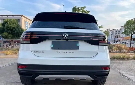 Volkswagen T-Cross I, 2021 год, 1 400 000 рублей, 5 фотография