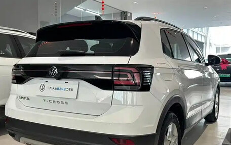 Volkswagen T-Cross I, 2021 год, 1 460 000 рублей, 6 фотография