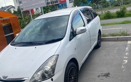 Toyota Wish II, 2005 год, 720 000 рублей, 3 фотография