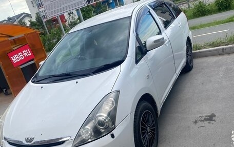 Toyota Wish II, 2005 год, 720 000 рублей, 4 фотография