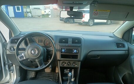 Volkswagen Polo VI (EU Market), 2011 год, 795 000 рублей, 12 фотография