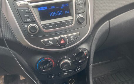 Hyundai Solaris II рестайлинг, 2014 год, 1 170 000 рублей, 9 фотография