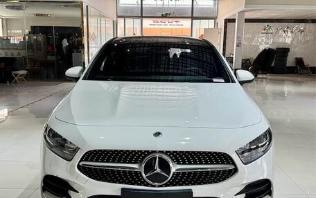 Mercedes-Benz A-Класс, 2022 год, 2 015 000 рублей, 2 фотография