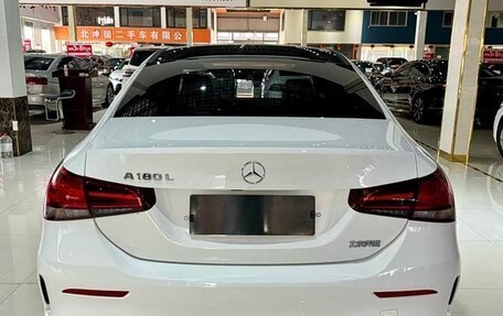 Mercedes-Benz A-Класс, 2022 год, 2 015 000 рублей, 5 фотография