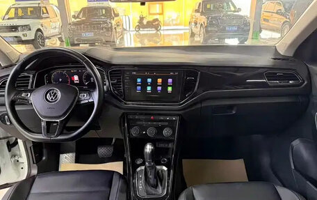 Volkswagen T-Roc I, 2022 год, 1 530 000 рублей, 7 фотография