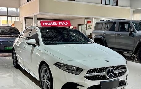 Mercedes-Benz A-Класс, 2022 год, 2 015 000 рублей, 3 фотография