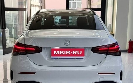 Mercedes-Benz A-Класс, 2022 год, 1 890 000 рублей, 5 фотография