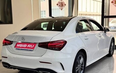 Mercedes-Benz A-Класс, 2022 год, 1 890 000 рублей, 6 фотография